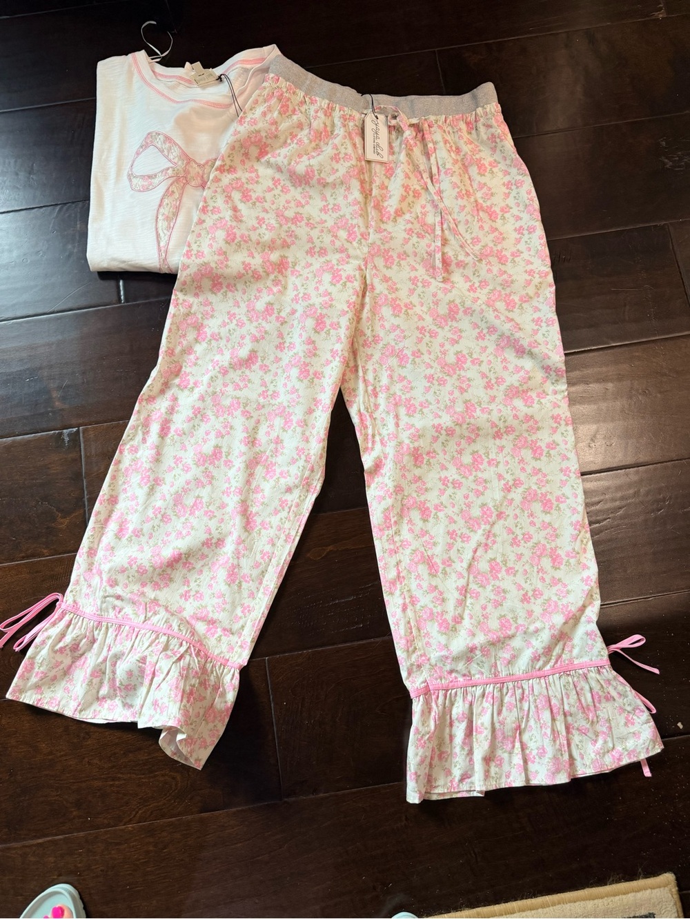 NWT Peach Tree California Pink Rosette Lounge Set - 2 Pieces - Picture 4 of 14